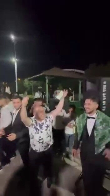 Böylesi az görülür! Düğünde takılan takıyı gören herkes şaşkına döndü - 1. Resim