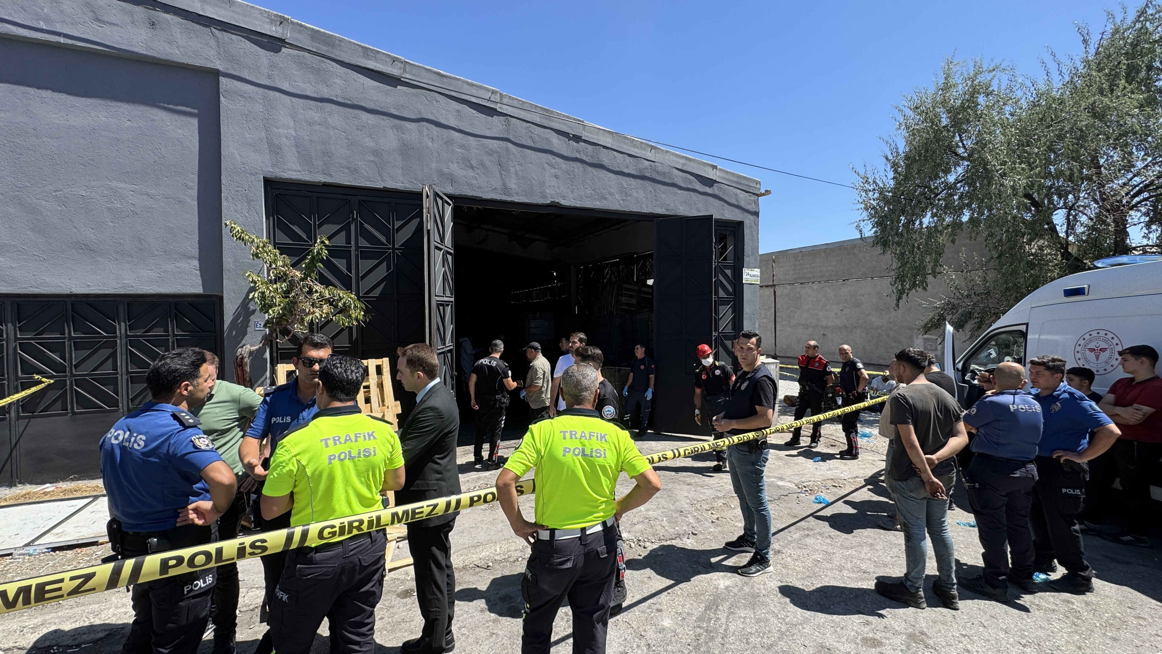 Çorum'da korkunç olay! Anne ve oğlu yağ tankına düşerek can verdi - 1. Resim