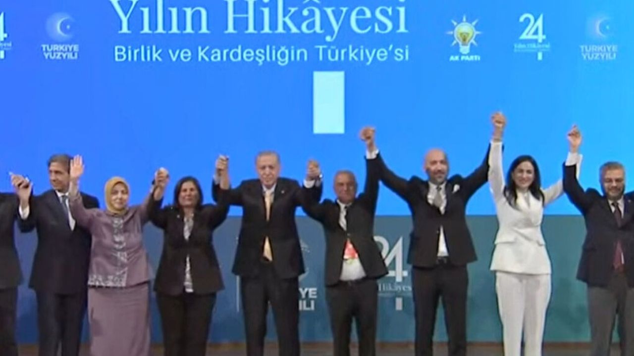 Hangi belediye başkanları AK Parti&#039;ye katıldı? Cumhurbaşkanı Erdoğan açıkladı