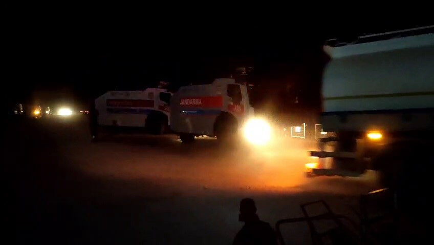 Komşuda çıkan yangın Türkiye'ye sıçradı! Sınır hattından alevler yükseliyor - 3. Resim