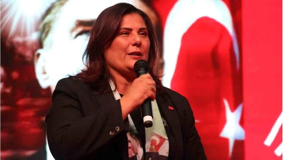 Özlem Çerçioğlu istifa mı etti, kimdir, AK Parti'ye mi geçti? Çerçioğlu açıklama yaptı! - 2. Resim