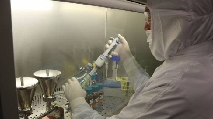 19 yaşındaki kimyagerden çığı açan buluş! O ilacın maliyeti 75 dolardan 12 dolara kadar düştü - 2. Resim