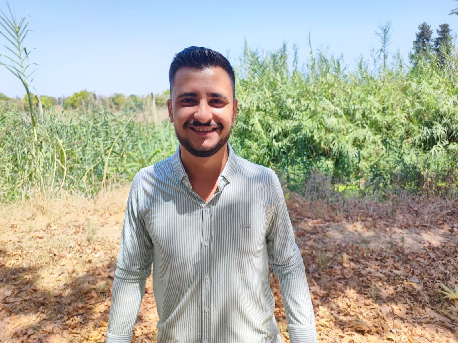 Kampüsü domuz sürüsü bastı, havlayarak kovaladı! İzleyenler ne olduğunu anlayamadı - 1. Resim