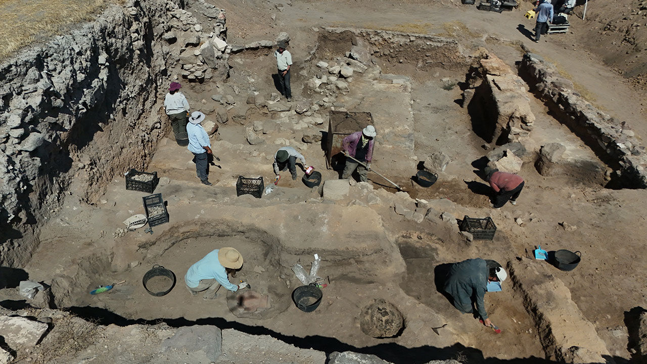 Kayseri'nin en eski evleri bulundu... Kültepe'de Asurlu tüccarların geçmişine ışık tutuluyor - 1. Resim