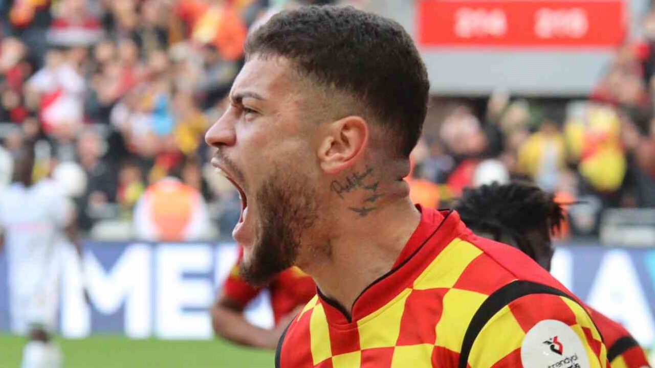 Romulo'dan 5 senelik imza! Yeni takımı belli oldu - 1. Resim