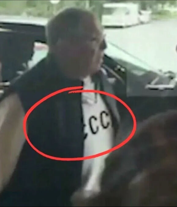 Rus medyası yayınladı! Tarihi buluşma öncesi Lavrov'un giydiği kazak dikkatlerden kaçmadı - 1. Resim