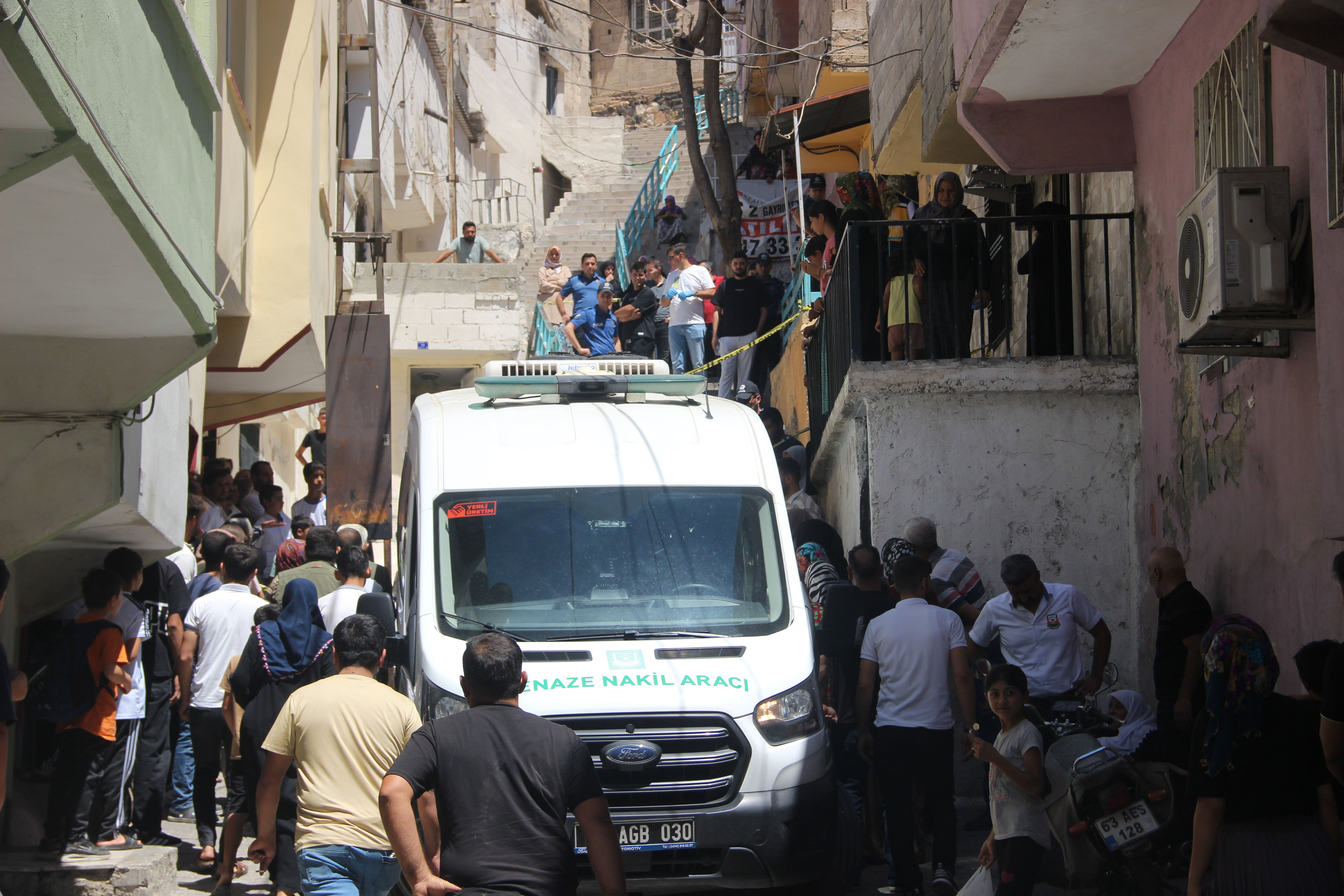 Şanlıurfa'da korkunç olay! Genç çift evlerinde ölü bulundu - 1. Resim