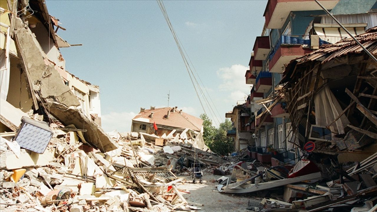 17 Ağustos depremi kaç saniye sürdü?
