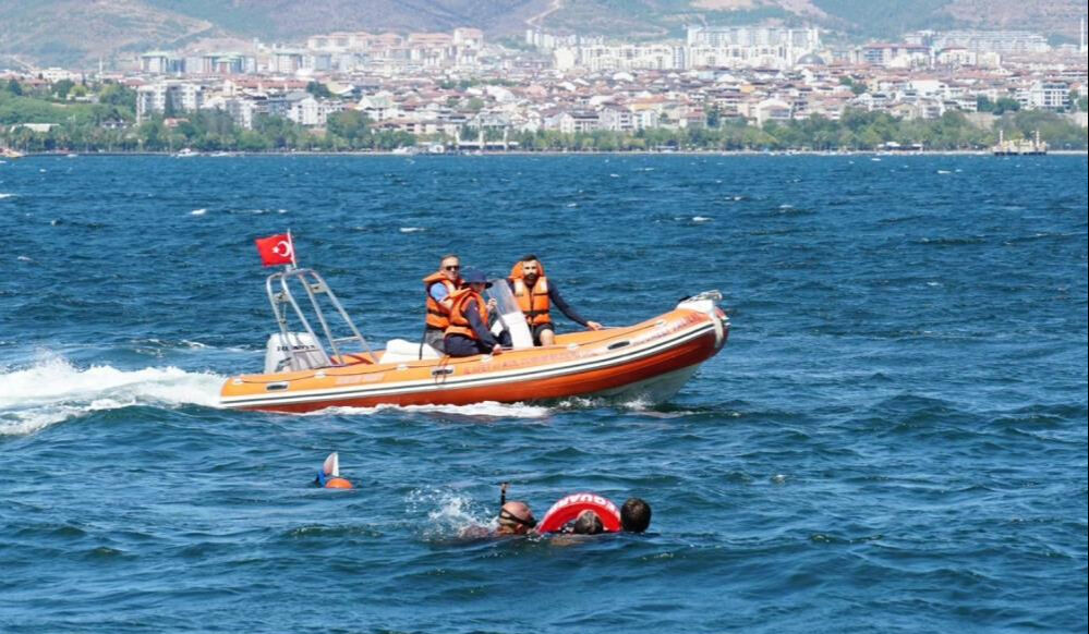 17 Ağustos depreminin yıl dönümünde gerçeği aratmayan tatbikat! - 2. Resim