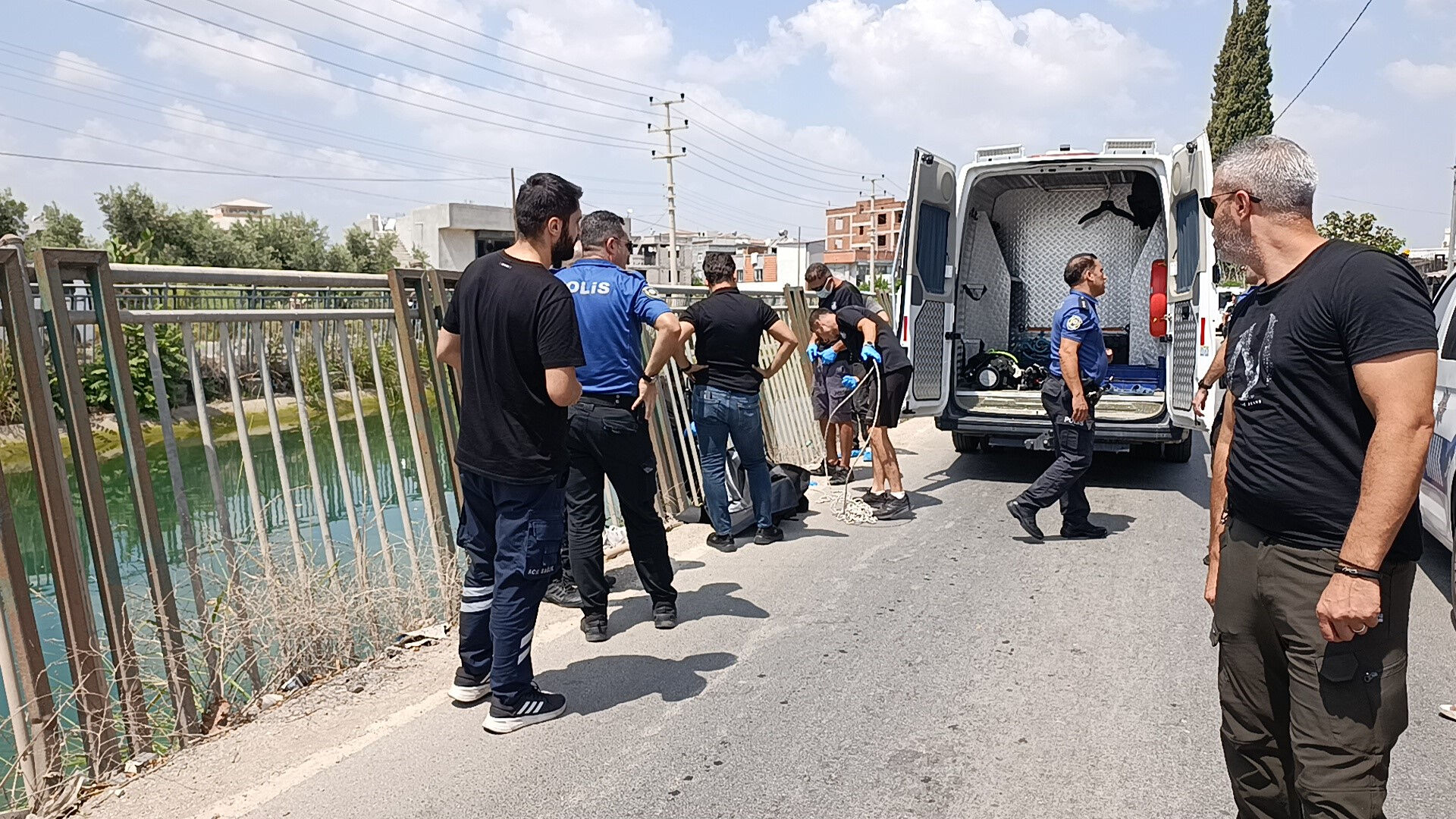 Adana'da korkunç olay! Sulama kanalında ceset bulundu - 1. Resim