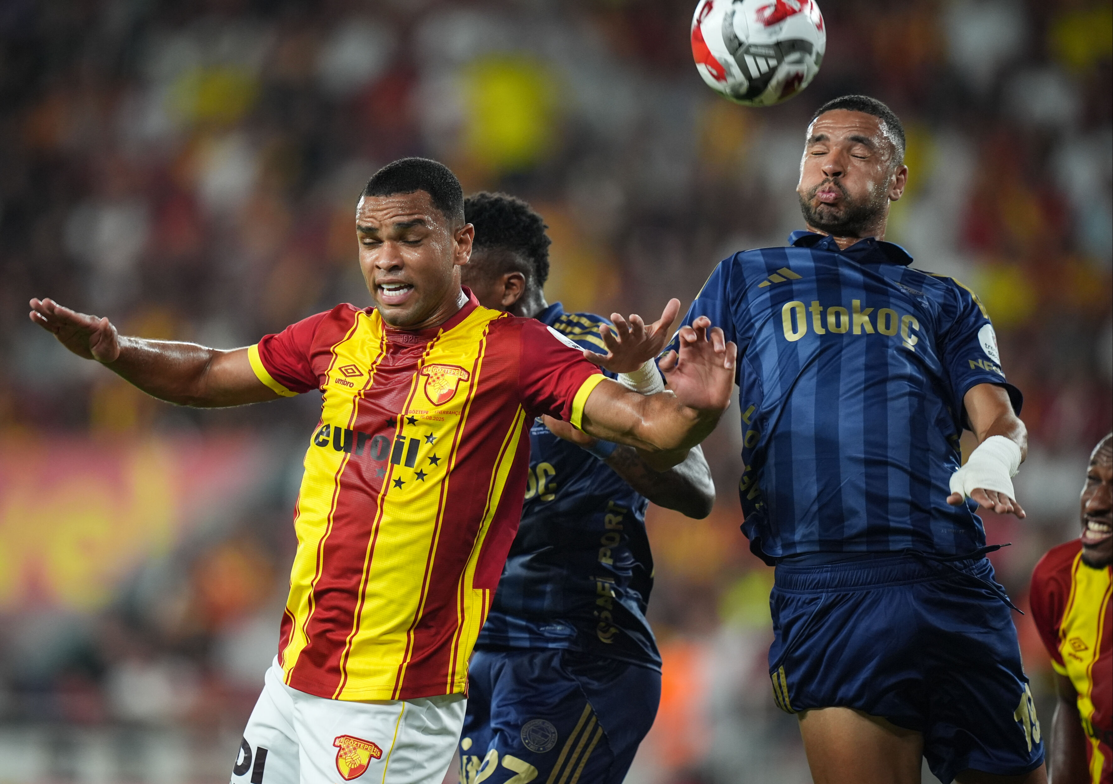 Fenerbahçe 90+5'te penaltı kaçırdı, İzmir'de tek puan! - 4. Resim