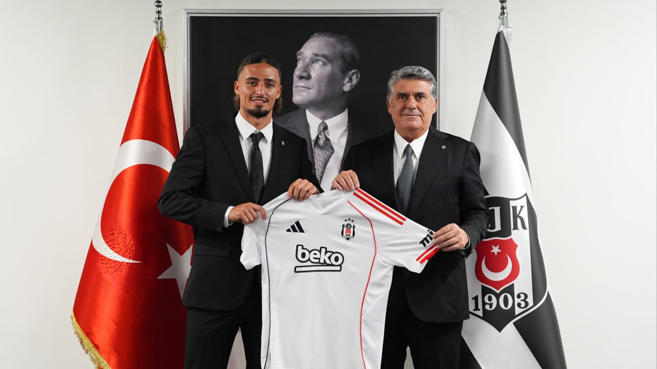 Genç futbolcu imzayı attı! Taylan Bulut 5 yıllığına Beşiktaş&#039;ta 