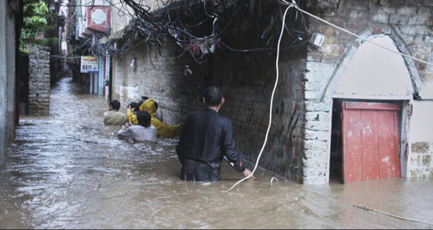 Pakistan'da son 48 saatte felaket: 320’den fazla kişi hayatını kaybetti - 1. Resim