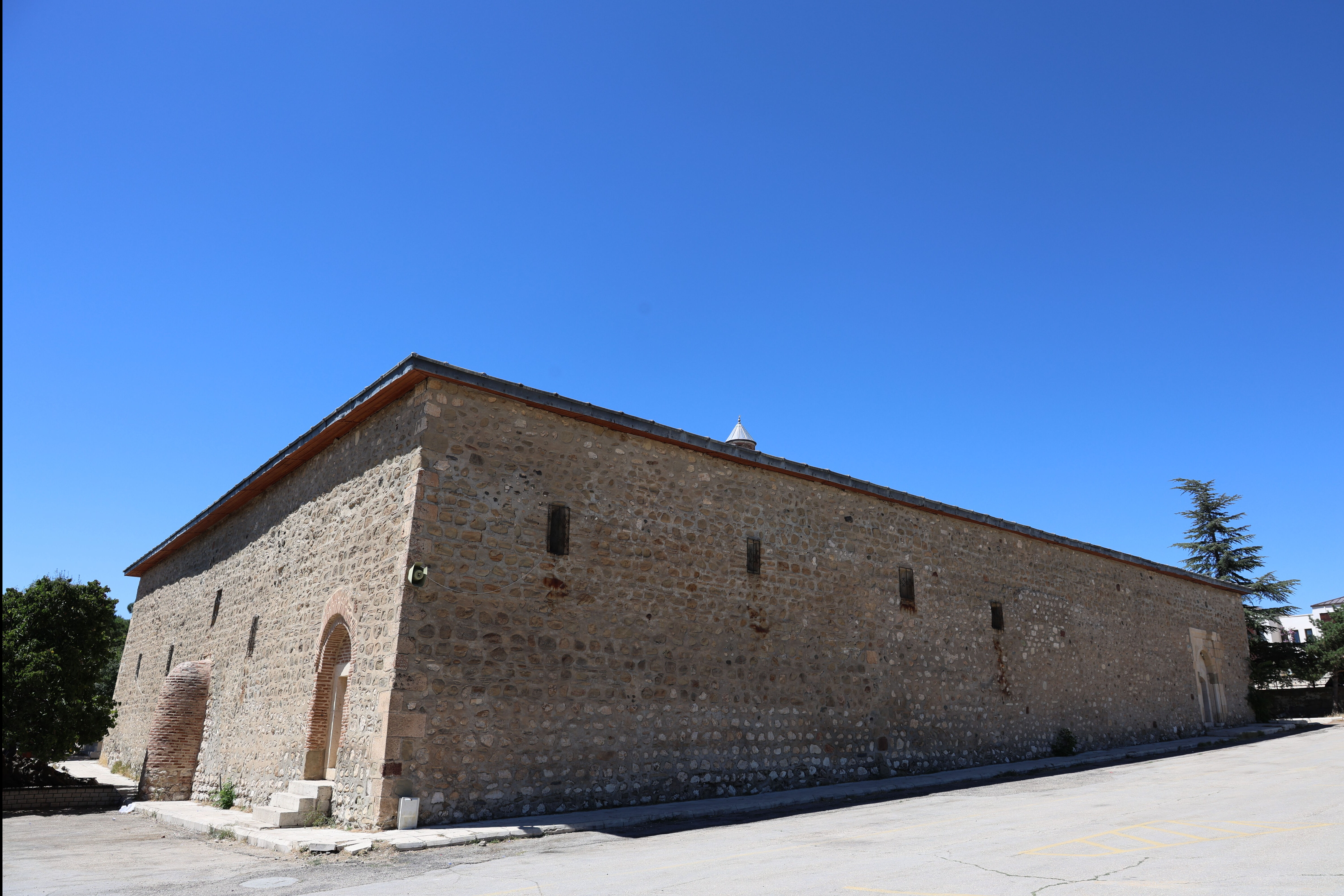 Pisa Kulesi'nin rakibi Anadolu'da! Bu minareyi gören şaşkına dönüyor - 2. Resim