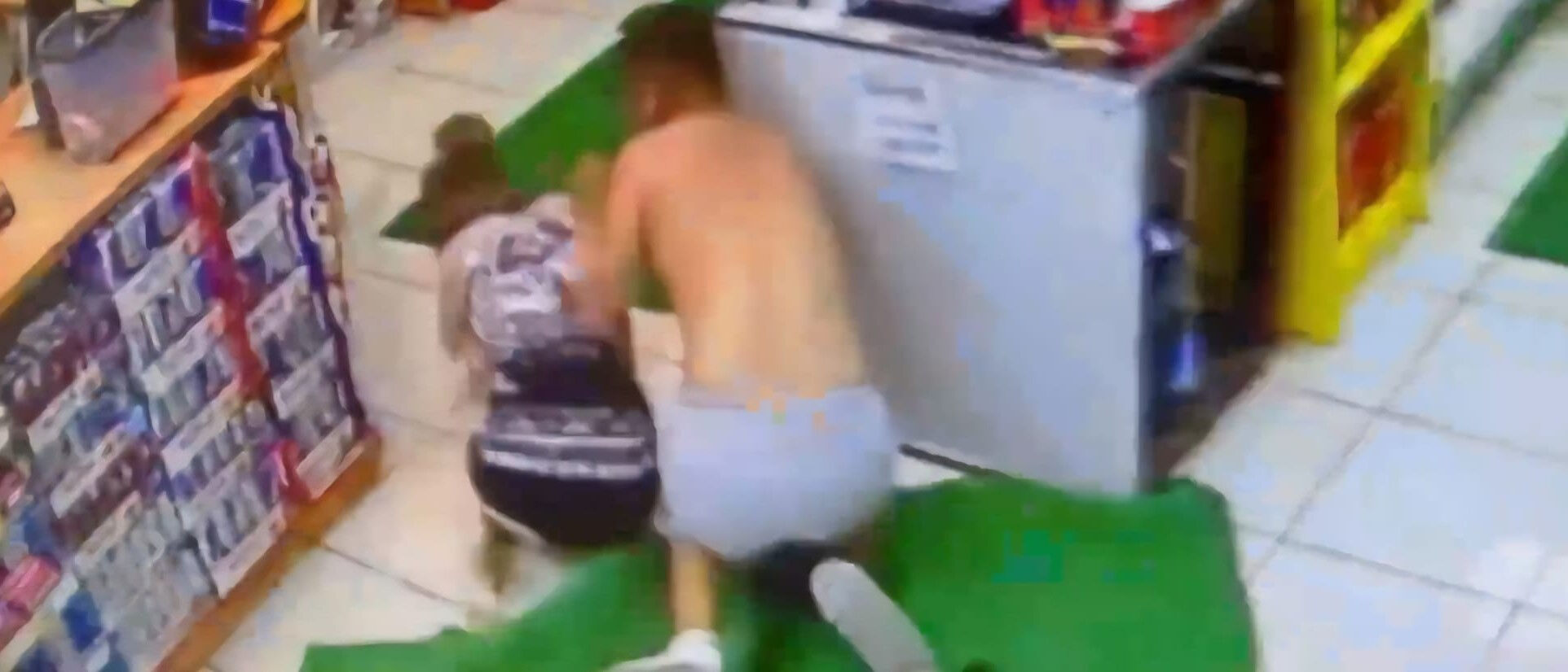 Türkiye günlerce bu olayı konuşmuştu: Öldüresiye dövülen kadın mahkeme heyetini bile şoka soktu! - 1. Resim