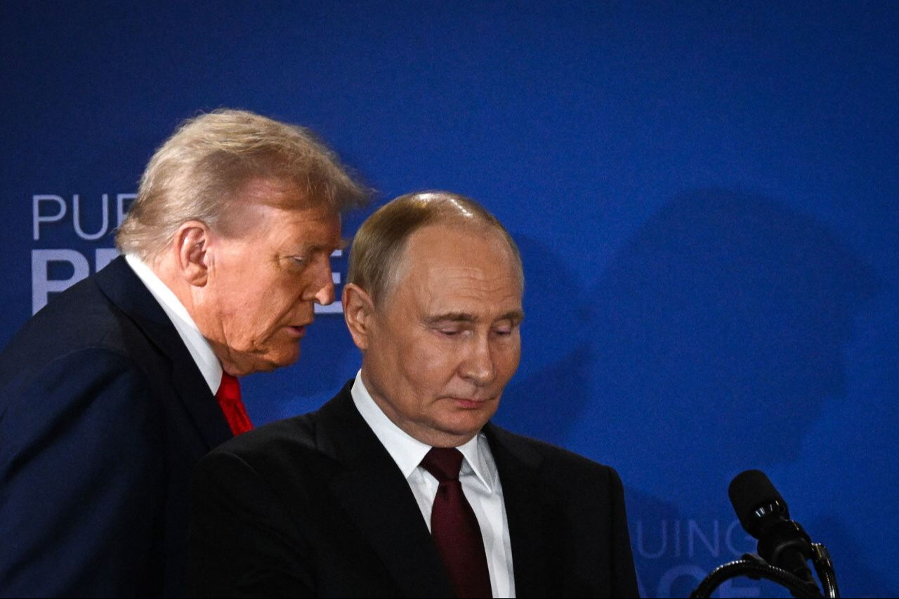 ABD Başkanı Donald Trump ve Rusya Devlet Başkanı Vladimir Putin, yüksek riskli görüşmelerinden Ukrayna'daki savaş konusunda net bir anlaşmaya varamadan çıktılar.