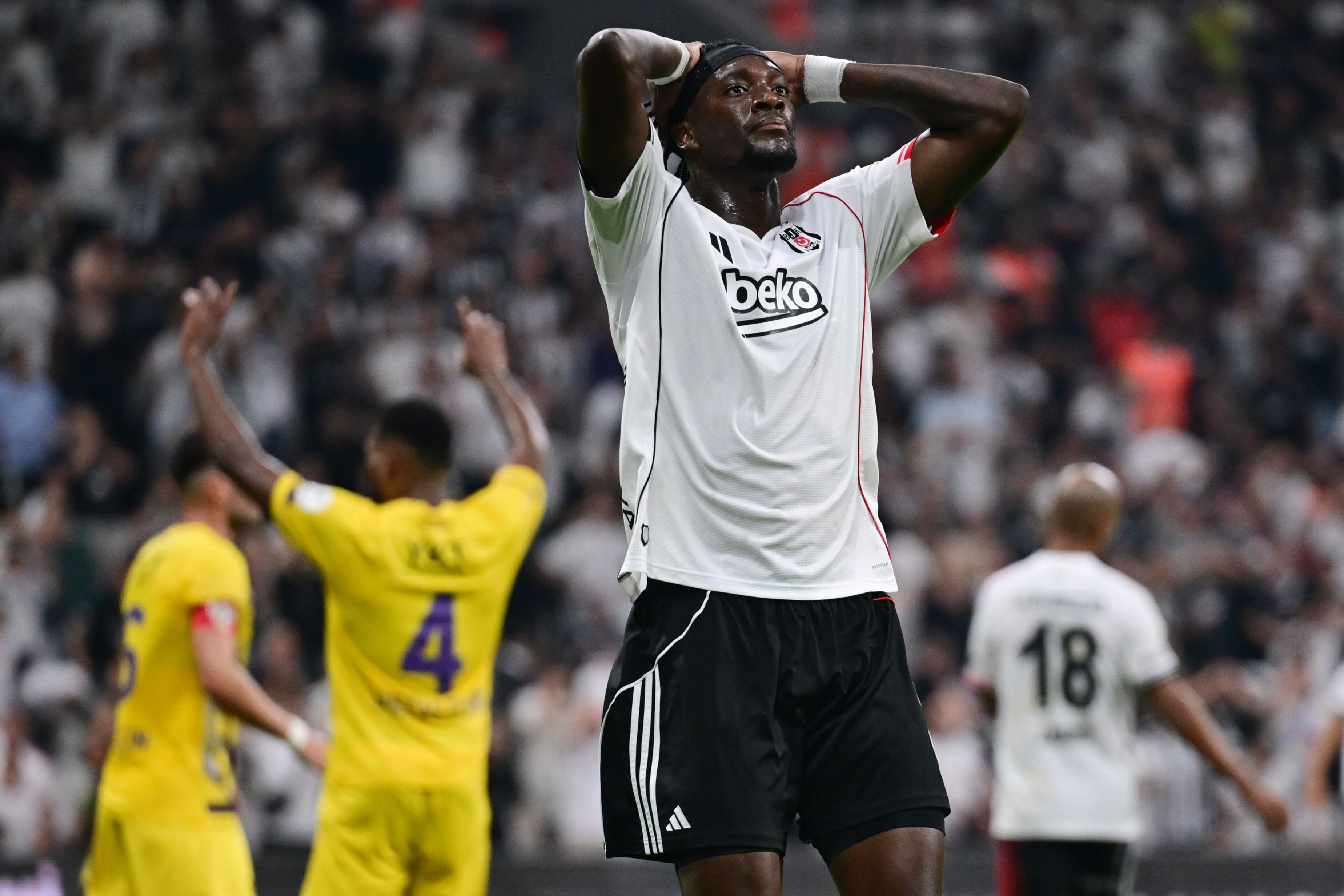 Beşiktaş'tan Eyüpspor'u yıkan gol! Kartal, Felipe'yi Rafa Silva ile geçmeyi başardı - 3. Resim