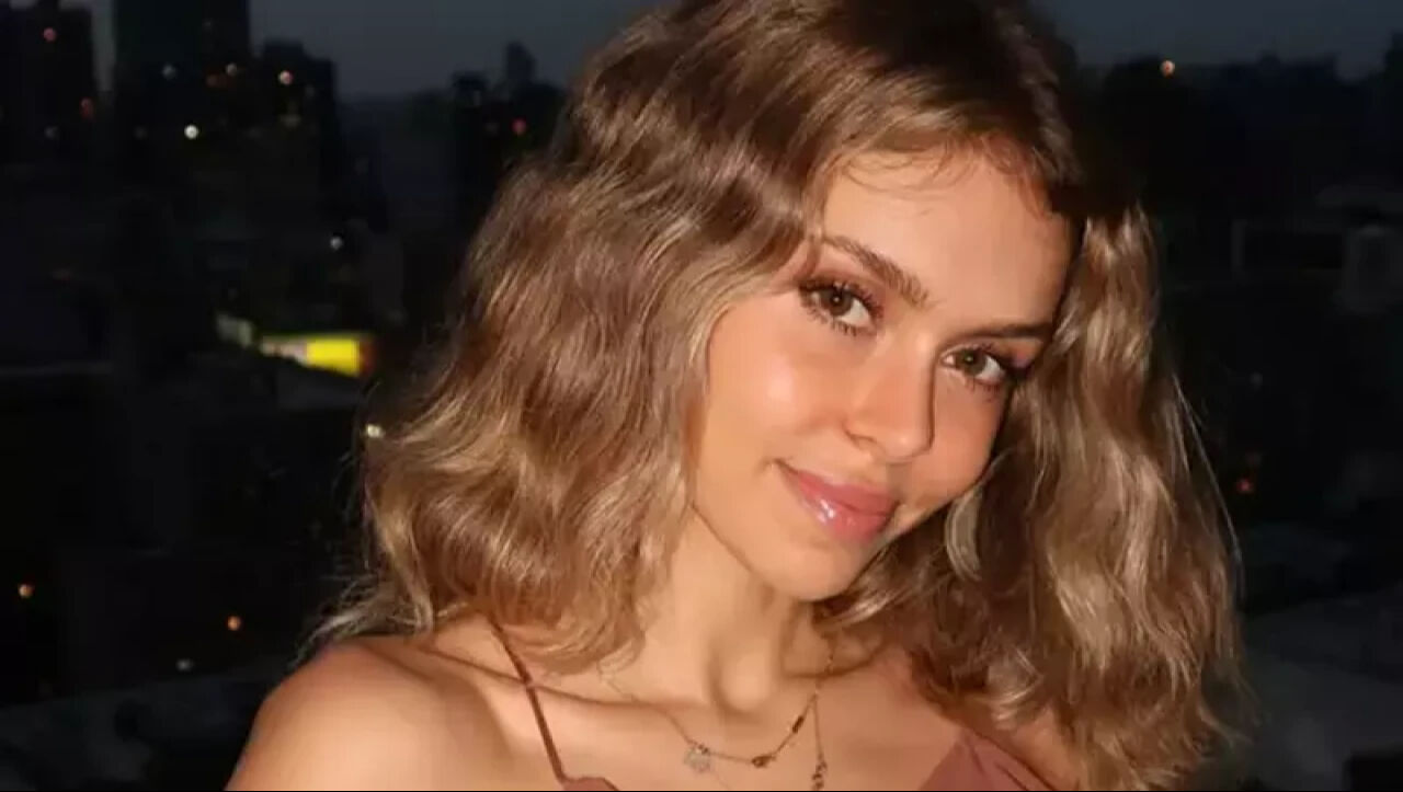 Betül Çakmak kimdir? Alperen Rende ile evlendi, nikah memuru tanıdık çıktı - 2. Resim