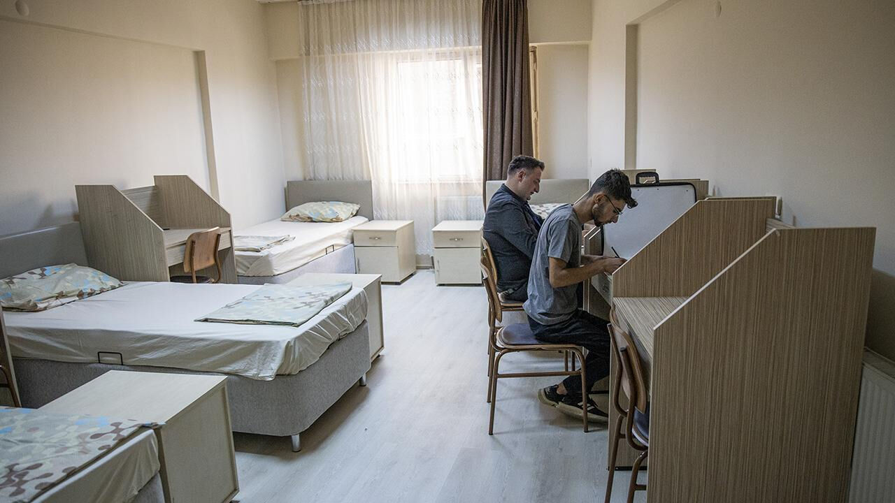 KYK burs başvuruları ne zaman? İşte 2025-2026 KYK burs ve yurt başvuru şartları - 4. Resim