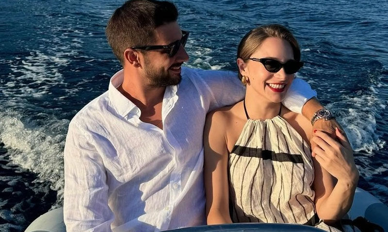 Miray Daner'in erkek arkadaşı Özlem Çerçioğlu'nun oğlu çıktı! Sosyal medyada yorum yağdı - 1. Resim