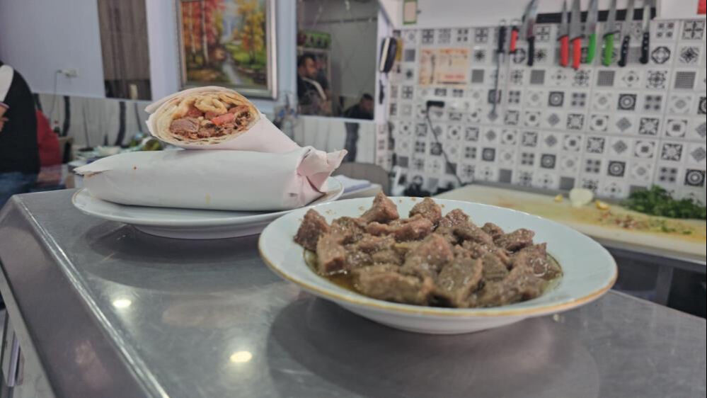 Spontane ortaya &ccedil;ıktı! Şimdi bu lezzet i&ccedil;in il dışından gelenler bile var... Tadına bakan vazge&ccedil;emiyor - 1. Resim