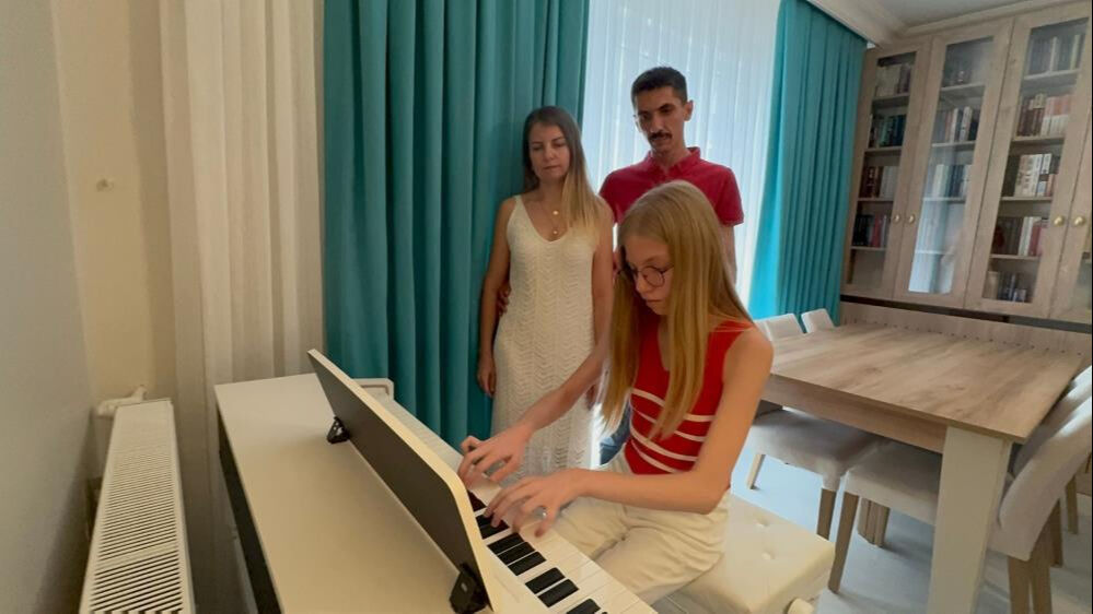 Türkiye'ye adını duyurdu! 9 yaşında lise diploması aldı... En büyük hayalini açıkladı - 4. Resim