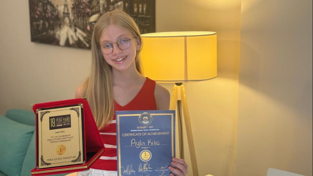 Türkiye'ye adını duyurdu! 9 yaşında lise diploması aldı... En büyük hayalini açıkladı - 3. Resim