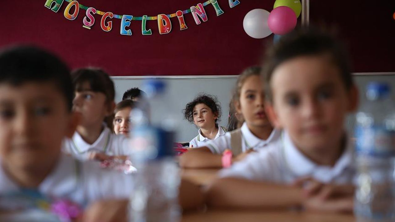 1. sınıflar okula ne zaman başlıyor? İlkokul uyum haftası tarihi