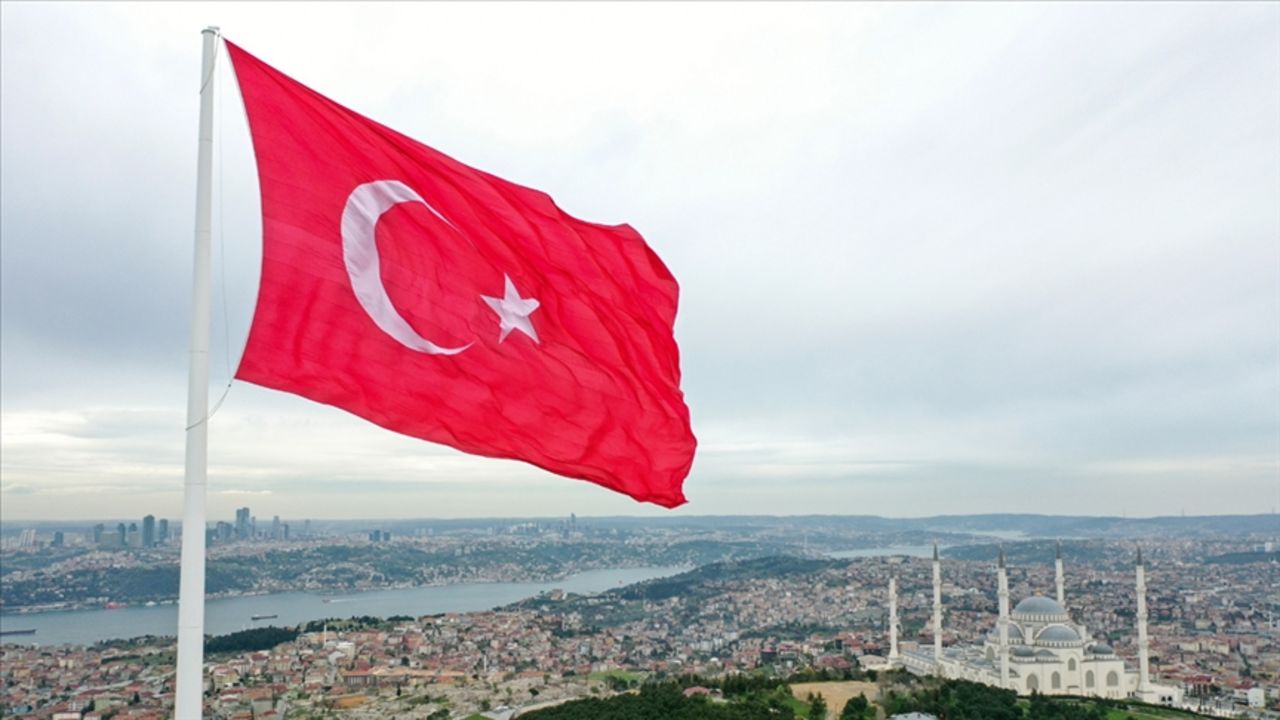 30 Ağustos resmi tatil mi, hangi güne denk geliyor?