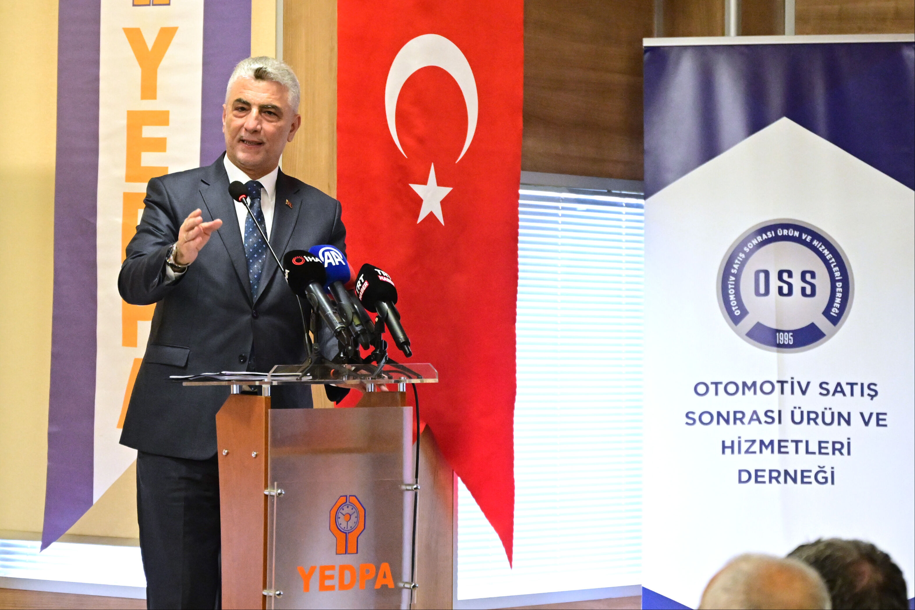 Bakan Bolat güzel haberi bu sözlerle verdi: Otomotiv ihracatında 41 kere maşallah diyeceğiz - 1. Resim