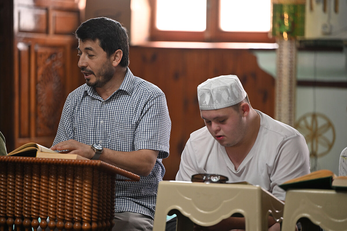 Down sendromlu genç cami aşığı oldu, iki yıldır çocuklara rahle arkadaşlığı yapıyor - 5. Resim