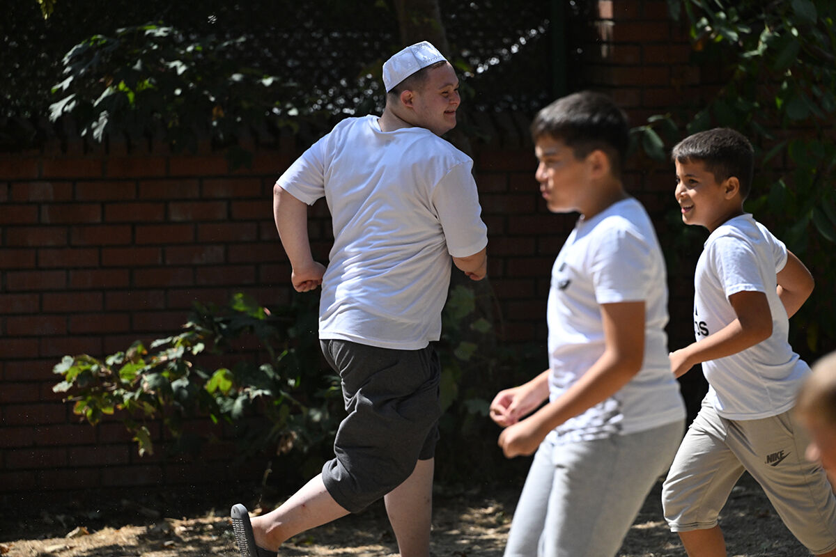 Down sendromlu genç cami aşığı oldu, iki yıldır çocuklara rahle arkadaşlığı yapıyor - 4. Resim