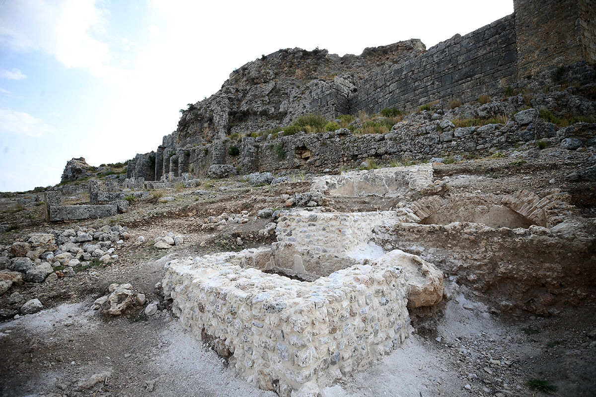 Eşi olmayan keşifler arkeologları heyecanlandırdı! Sillyon Antik Şehri'nden Müslüman kabirleri çıktı - 7. Resim