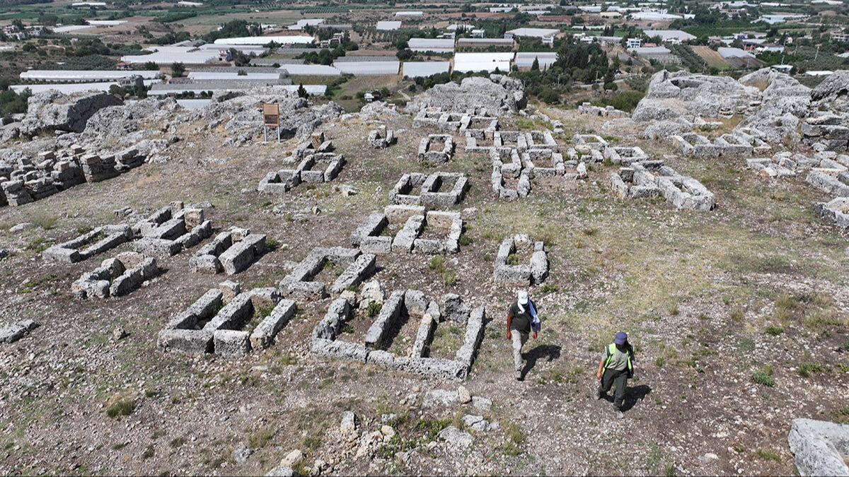 Eşi olmayan keşifler arkeologları heyecanlandırdı! Sillyon Antik Şehri'nden Müslüman kabirleri çıktı - 10. Resim