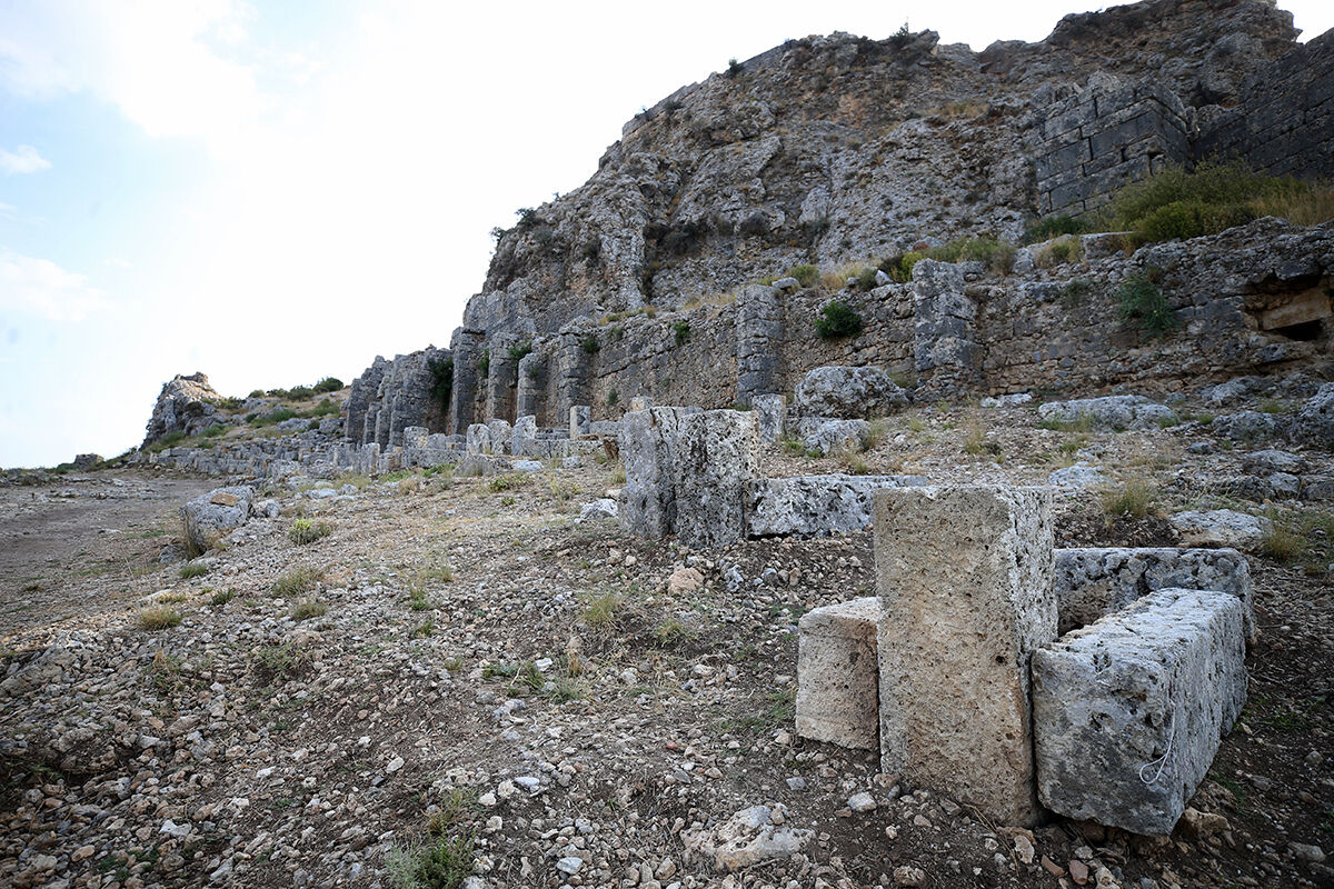 Eşi olmayan keşifler arkeologları heyecanlandırdı! Sillyon Antik Şehri'nden Müslüman kabirleri çıktı - 5. Resim