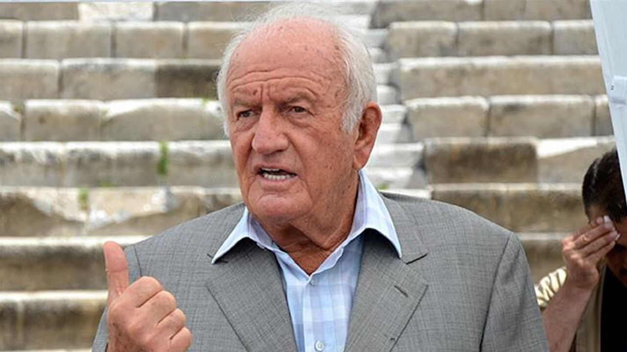 Fenerbahçe'nin efsane başkanı Ali Şen'den üzen haber! Yoğun bakıma kaldırıldı - 1. Resim