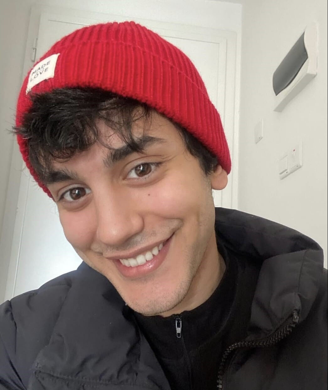 Genç oyuncu İbrahim Yıldız kopan dalın altında kaldı! Olay yerinden görüntüler ortaya çıktı - 1. Resim