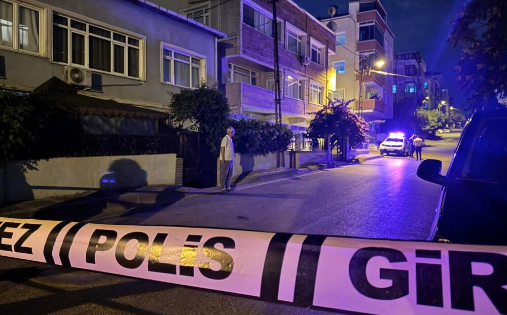 İstanbul Ümraniye'de tüyler ürperten olay: Genç kadını sokak ortasında satırla vahşice katletti! - 2. Resim