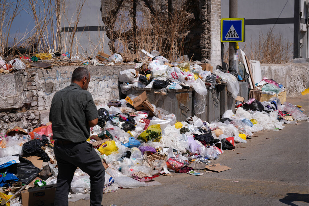 İzmir'de çöp sorunu çözülmüyor derinleşiyor! 1983'ten beri böylesini görmediler - 2. Resim