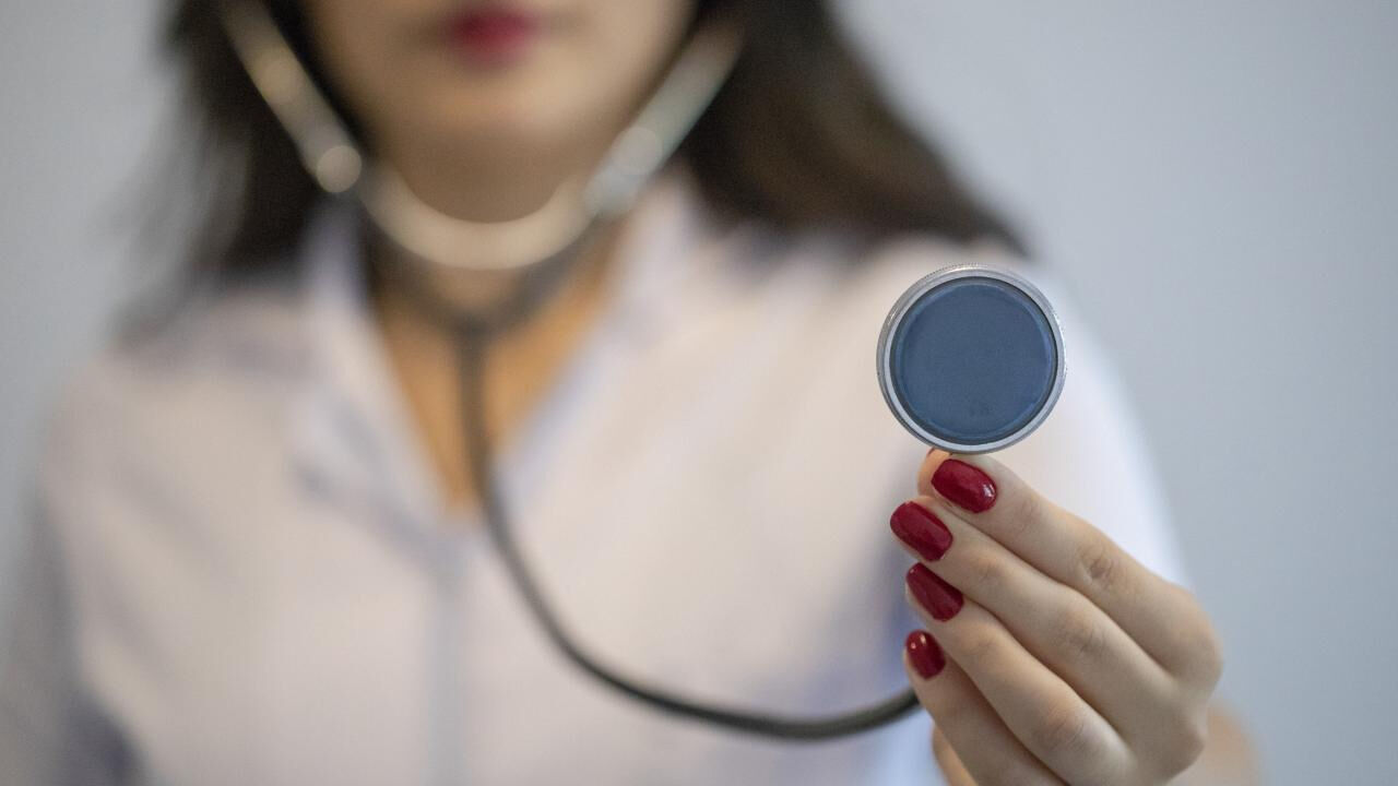 Sağlık ocakları ve hastaneler bugün açık mı? Grev kararı sonrası gündeme geldi - 2. Resim