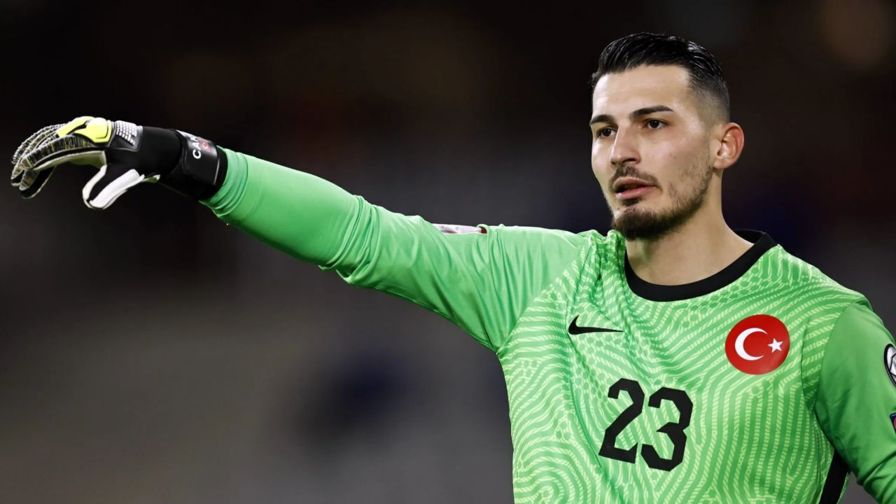 Trabzonspor'dan gece yarısı Uğurcan Çakır açıklaması! Fenerbahçe'ye mi gidiyor? - 2. Resim