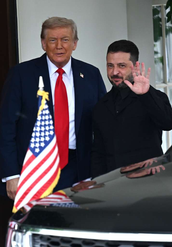 Trump kapıda karşıladı, Zelenskiy'in kıyafetini övdü! İki lider arasında esprili atışma - 9. Resim