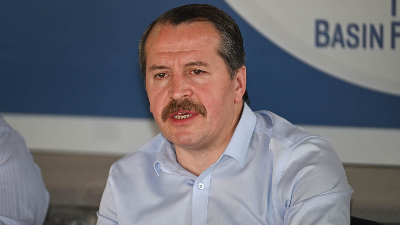 Zamda anlaşamadılar, memurlar iş bıraktı! İzban tüm seferleri iptal etti, grev başladı Memur-Sen Genel Başkanı Ali Yalçın