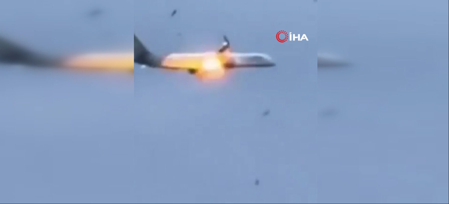 281 kişiyi taşıyordu, kalkıştan hemen sonra alev aldı! Yolcu uçağında korku dolu anlar - 3. Resim