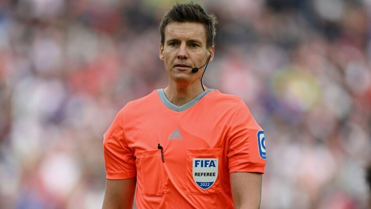 Fenerbahçe Benfica maçı hakemi Daniel Siebert nereli, hangi maçları yönetti? VAR koltuğunda Christian Dingert oturacak! - 1. Resim
