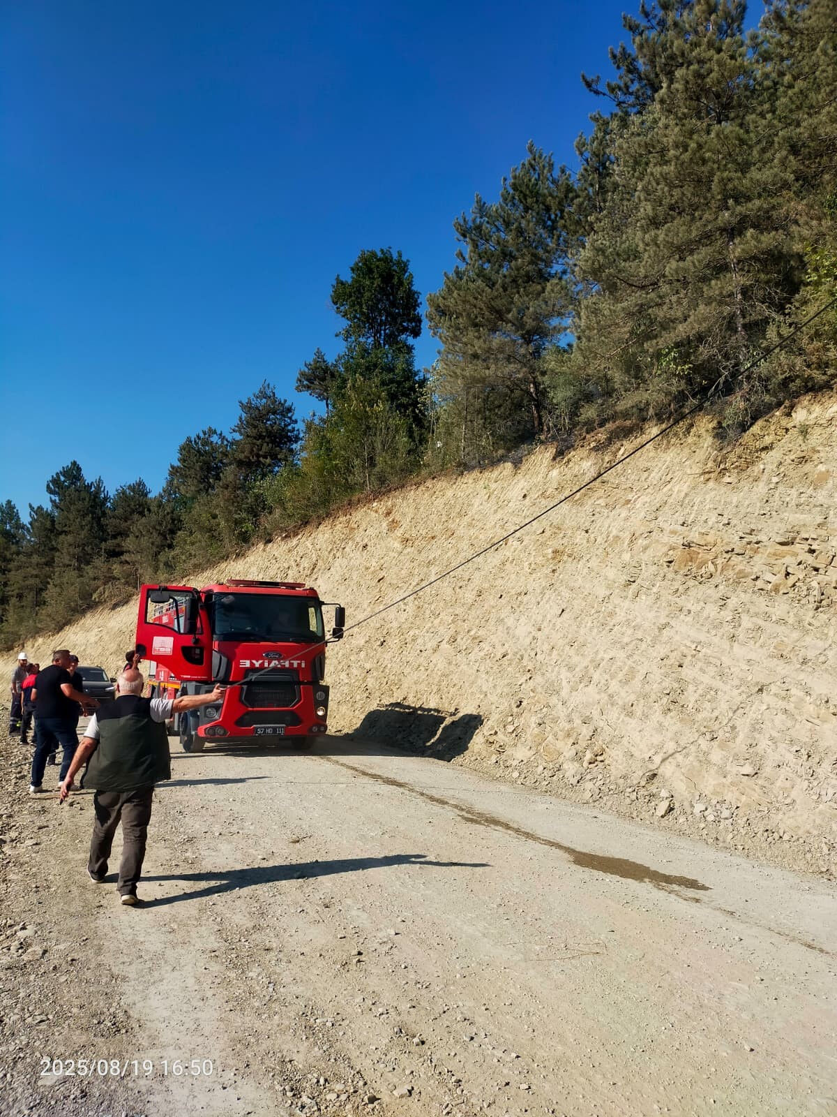 Karadeniz'de ciğerlerimiz yanıyor! Sinop'ta alevler yükseldi, ekipler müdahale ediyor - 2. Resim