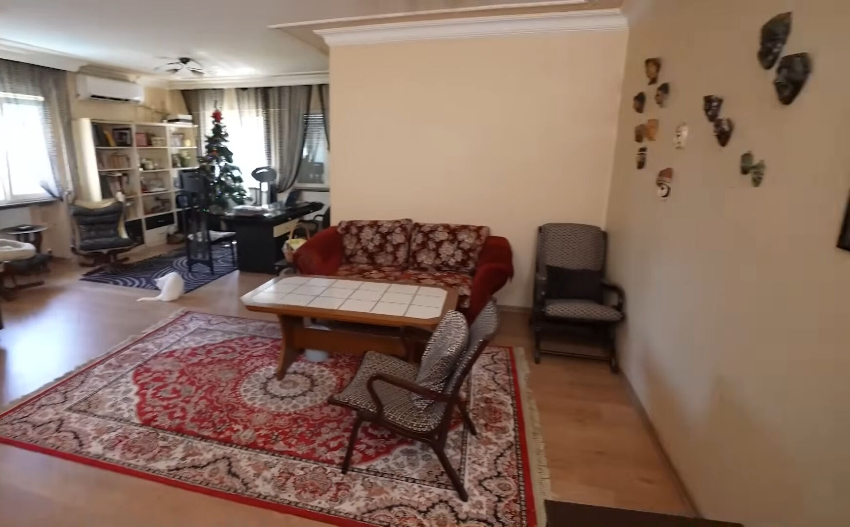 Oyuncu Defne Yalnız’ın mütevazı evinden ilk görüntüler! Yıllar sonra ortaya çıktı: 