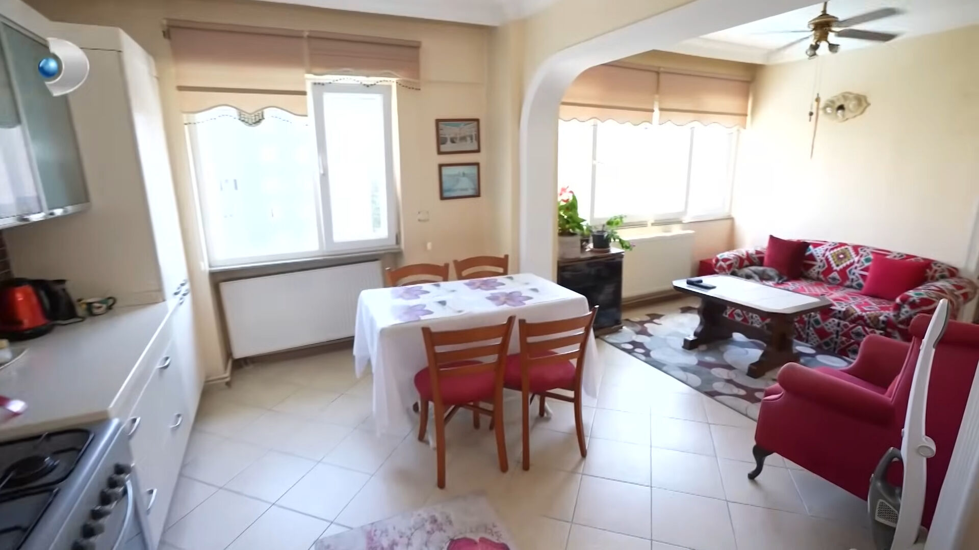 Oyuncu Defne Yalnız’ın mütevazı evinden ilk görüntüler! Yıllar sonra ortaya çıktı: 