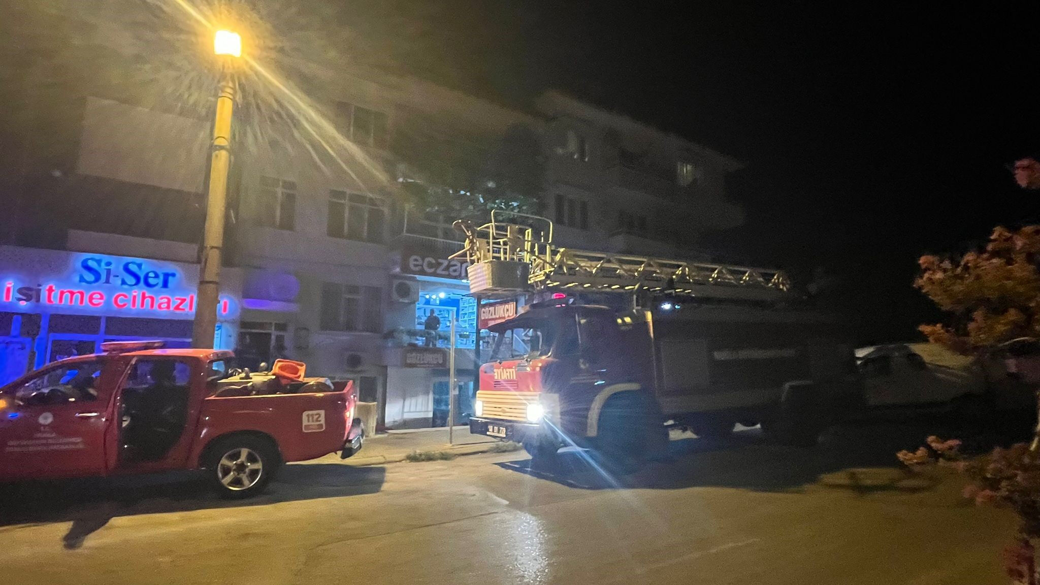 Sigara izmariti itfaiyeyi alarma geçirdi! Yangın paniği, felaketinin önüne geçildi - 3. Resim