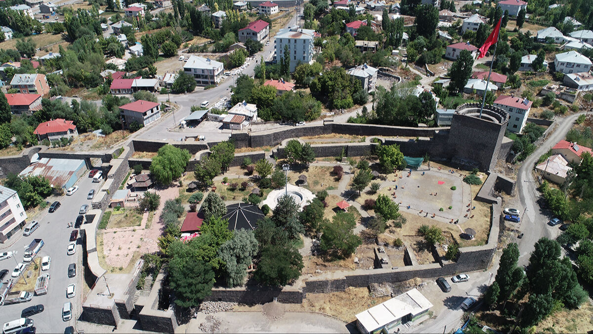 Tarihi kalenin derinlerine iniliyor! Malazgirt'in tarihi aydınlanacak - 5. Resim